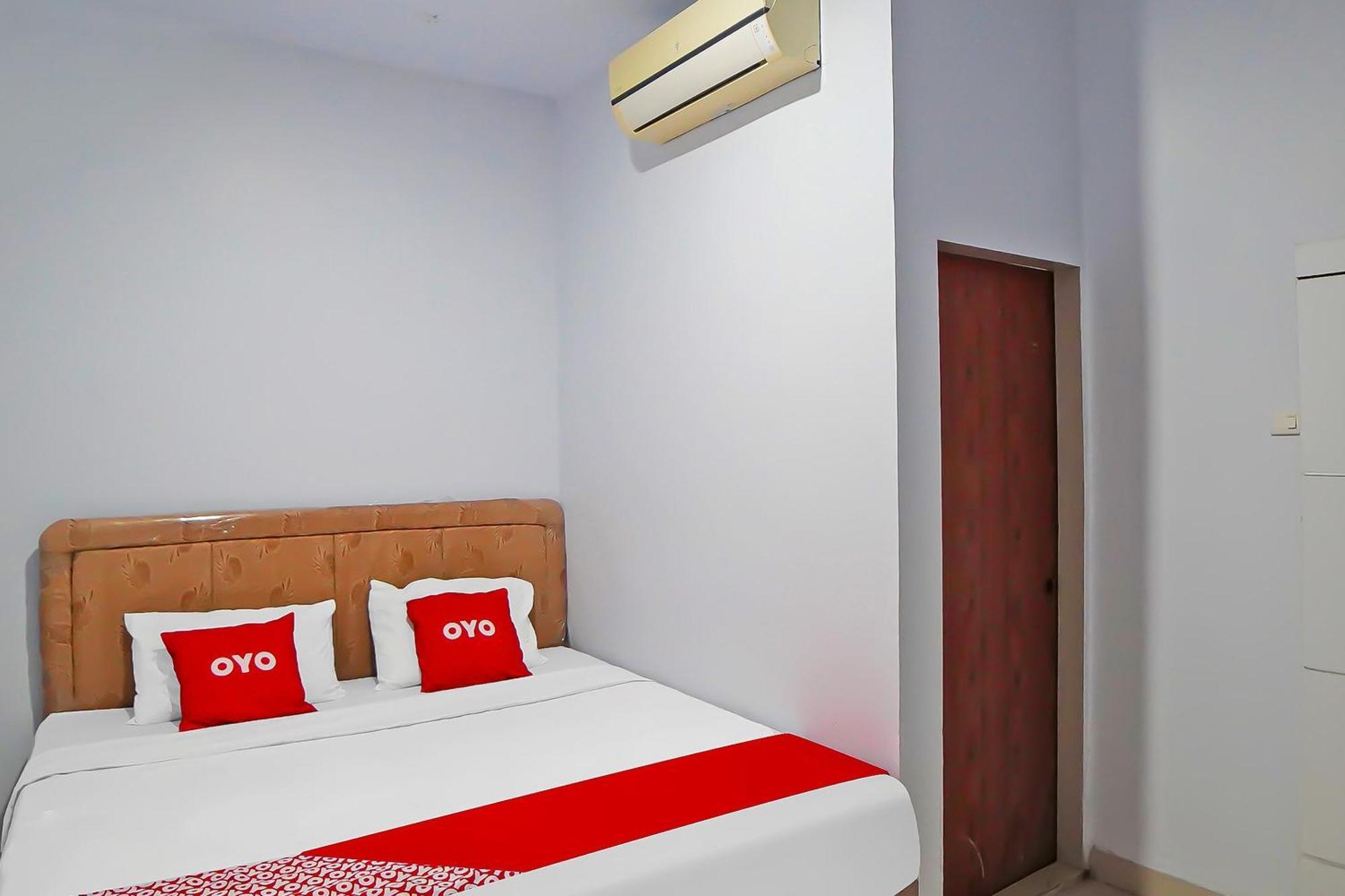 Oyo 92342 Hotel Batik Traveller Medan Exteriér fotografie