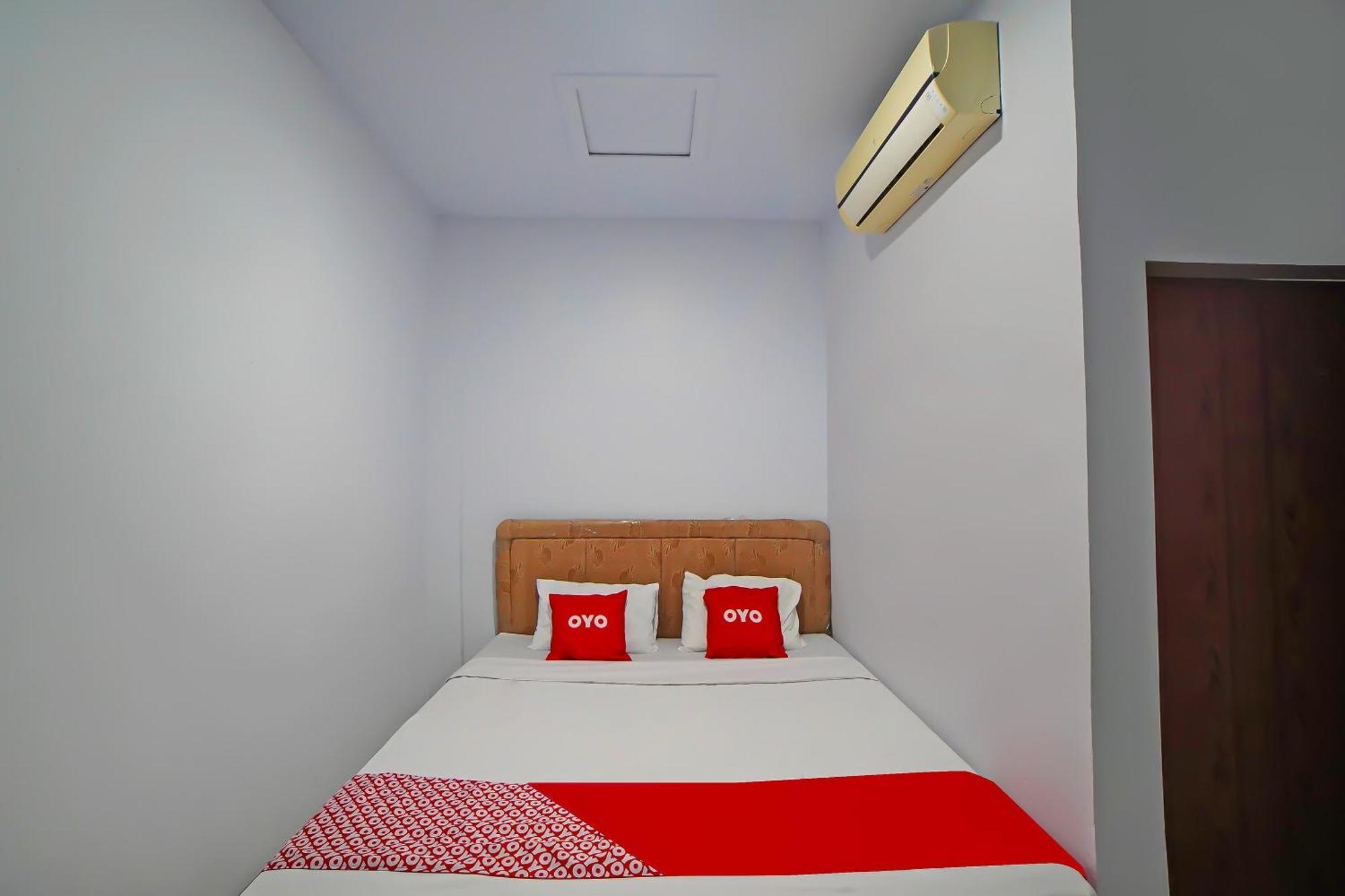 Oyo 92342 Hotel Batik Traveller Medan Exteriér fotografie